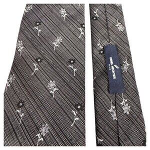 Daniel Hechter men's tie grey black floral daisies